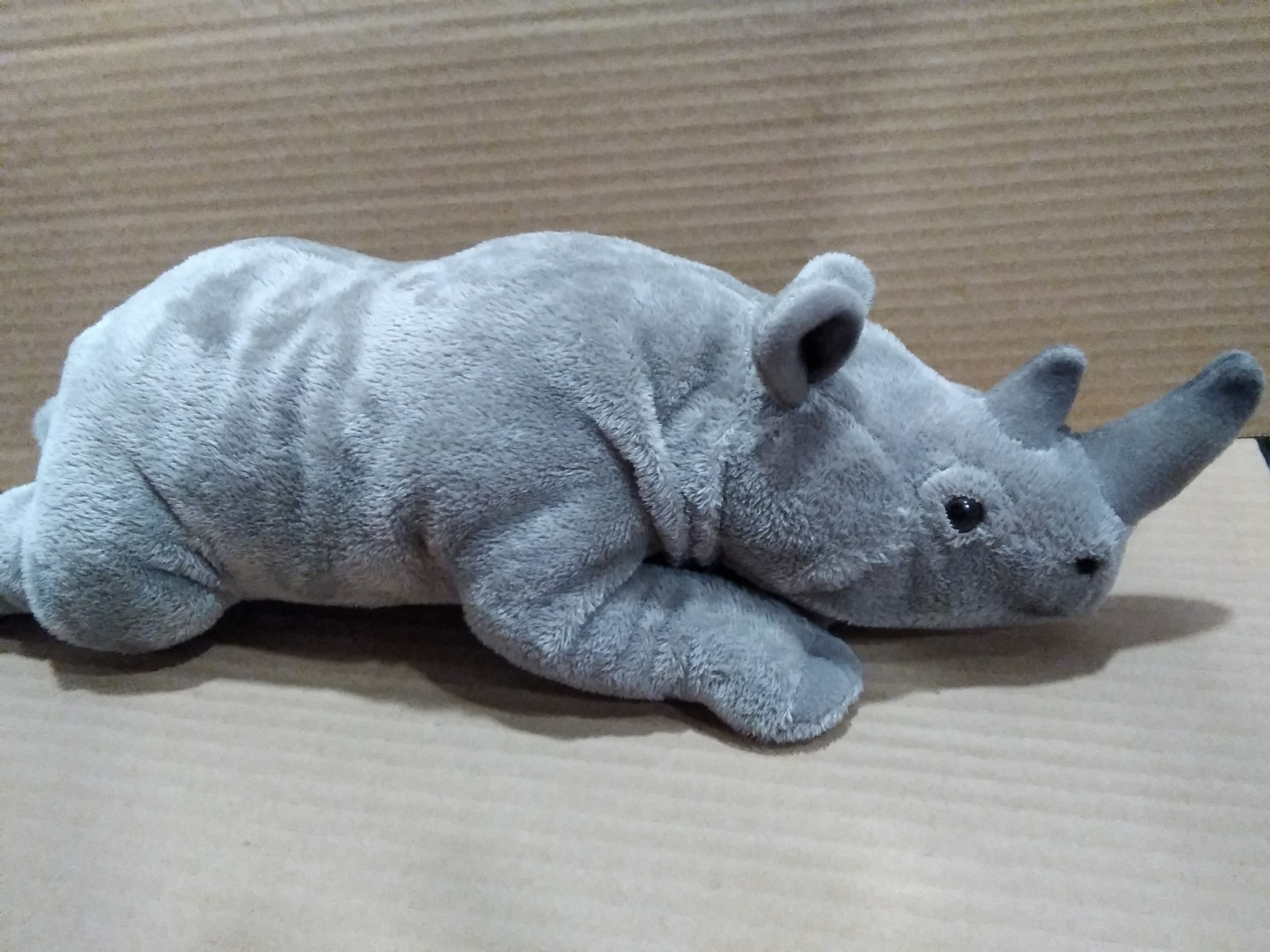 Mīkstā rotaļlieta - Degunradzis 37cm garumā