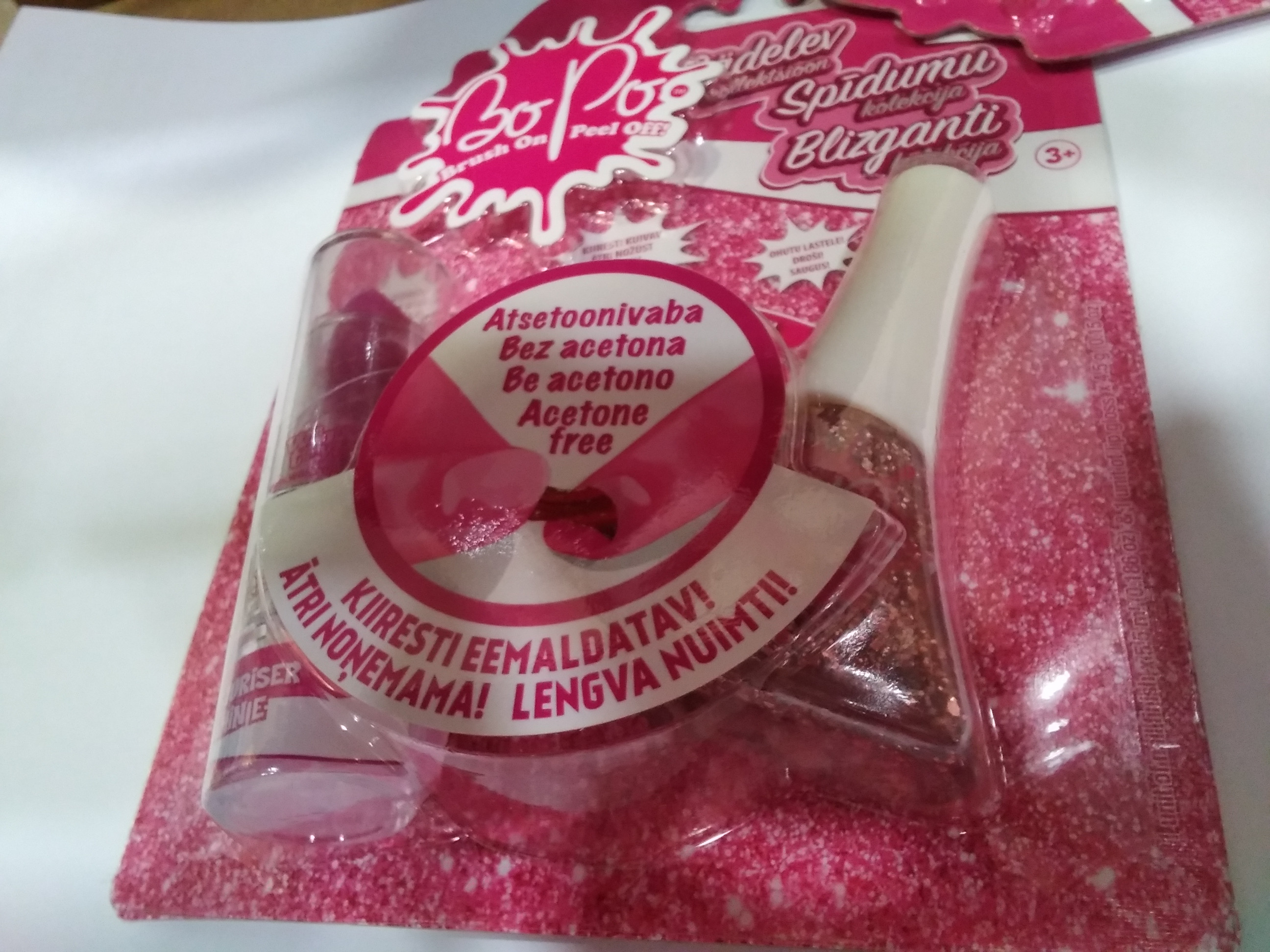 Izpārdošana! Bopo Noņemama nagu laka uz ūdens bāzes ar ROZĀ spīdumiņiem 1gb. + krāsu mainošs ROZĀ lūpu balzāms